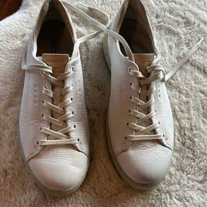 Ecco wide ladies golf shoes, like-new